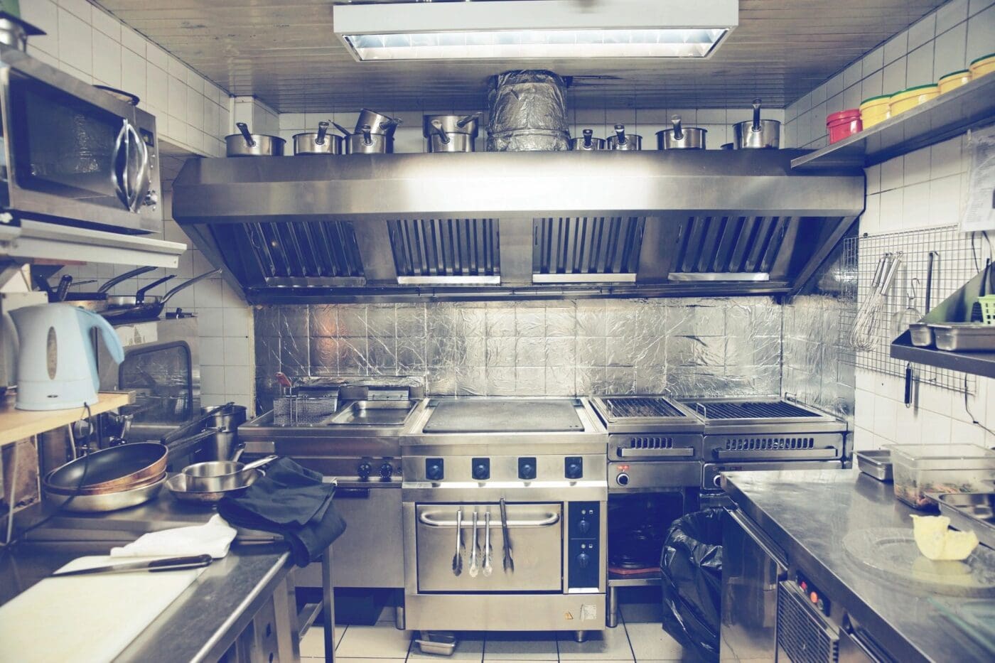 Commercial kitchen